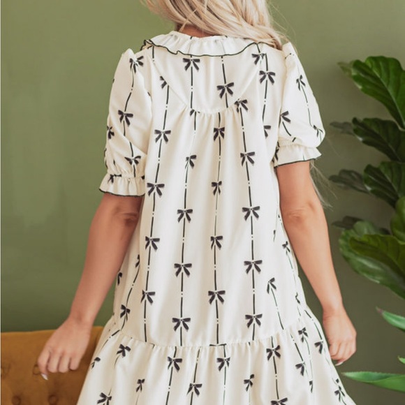 Cream with black bow print dress - Picture 4 of 4